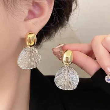 Korean Style Seashell Design Women Stud Earrings